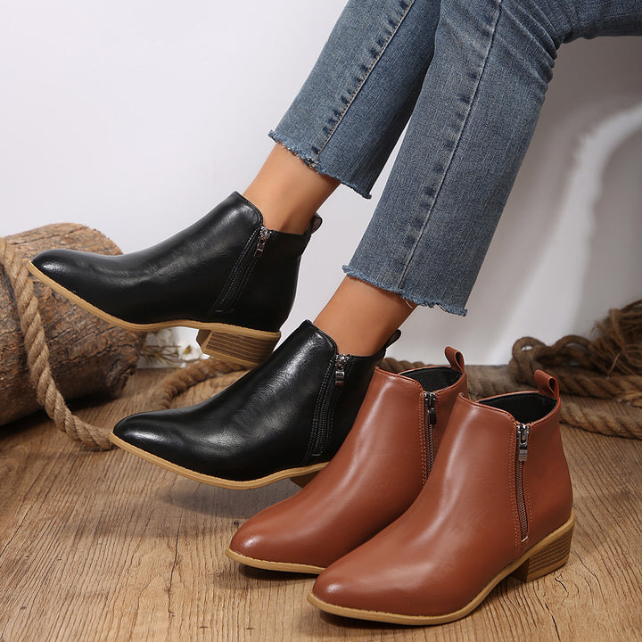 Women's narrow ankle boots with side zipper, narrow pointed shape and comfortable block heel Mune Fashion