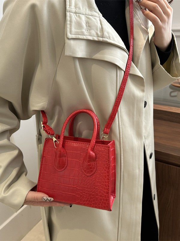 Mune | Divina Small-Sized Clutches Handbag