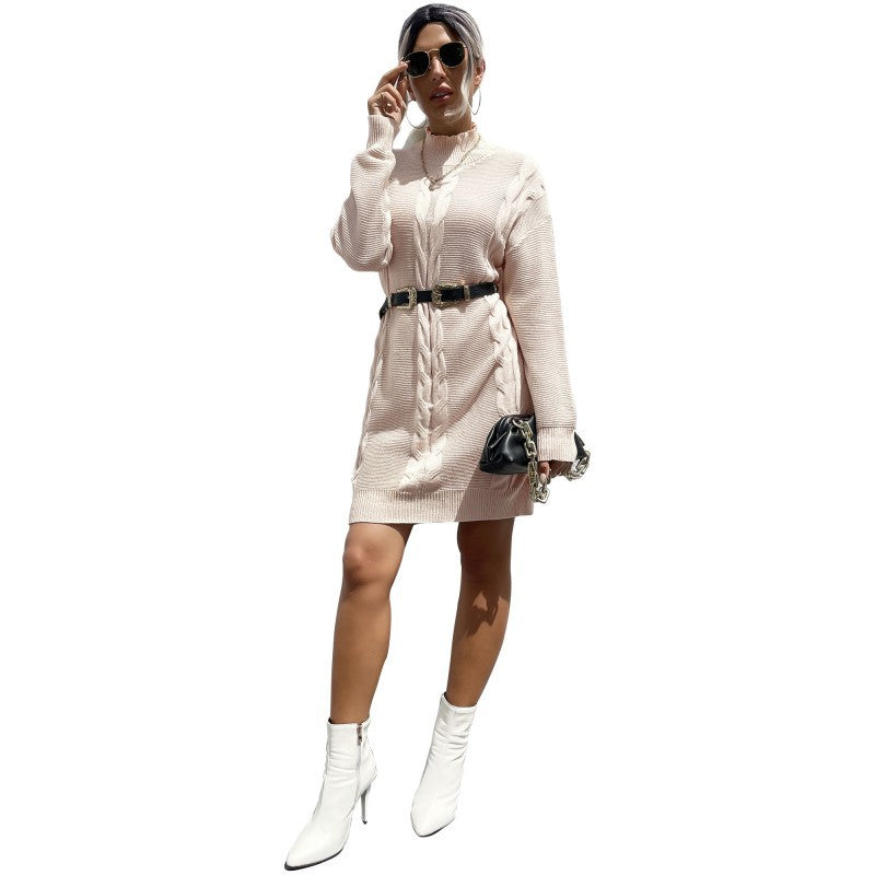 Women's concealing knitted dress with cable pattern and stand-up collar Mune Fashion