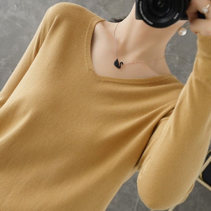 Women light V-neck cashmere-look fine knit sweater Mune Fashion
