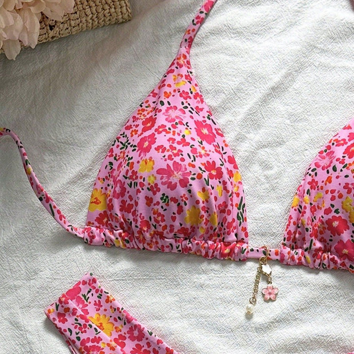Women's Triangle Bikini with Floral Pattern Mune Fashion
