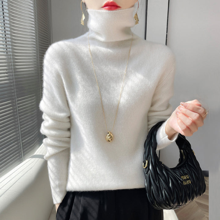 Women's short-cut turtleneck sweater made of soft cashmere blend with slim silhouette Mune Fashion