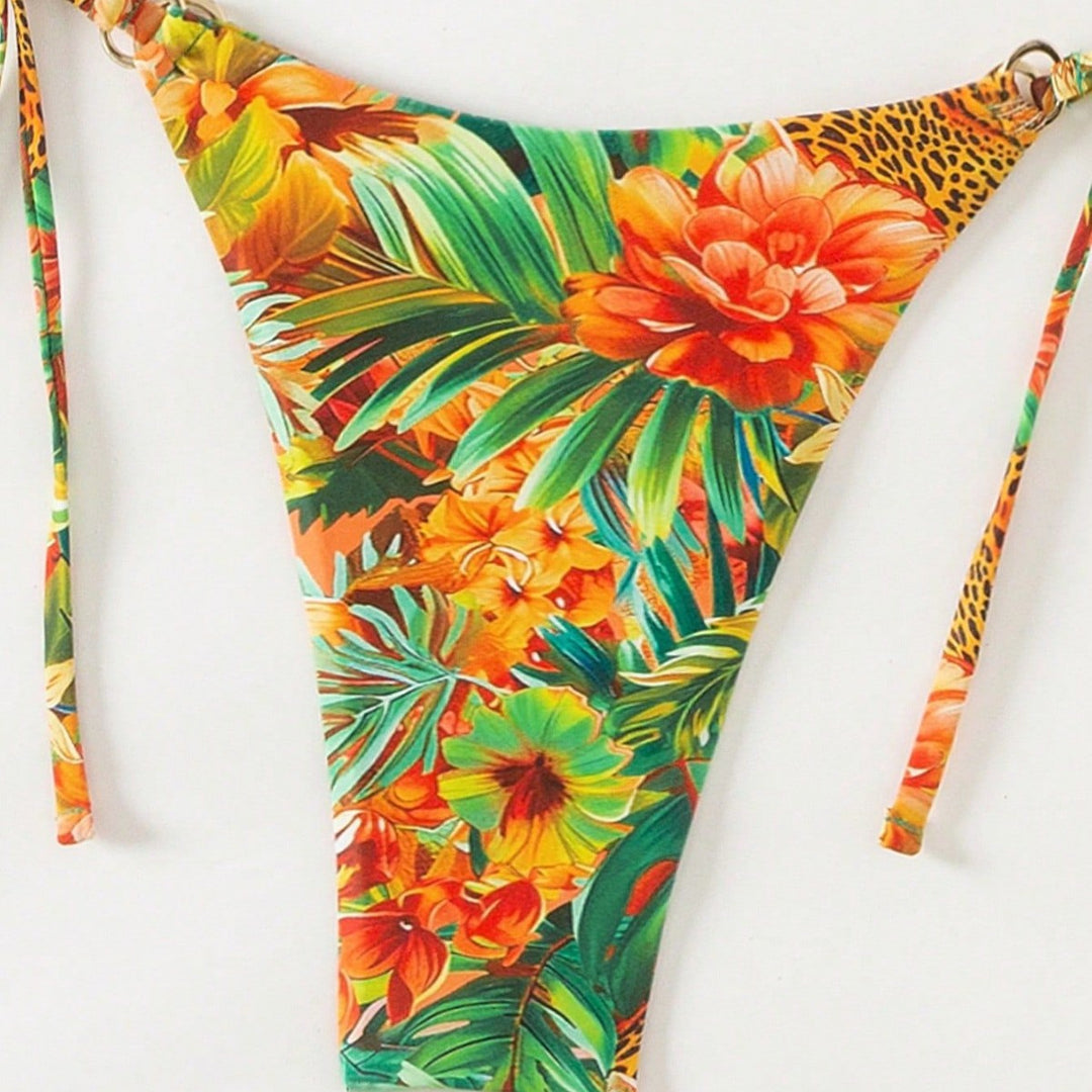 Women's triangle bikini with exotic jungle motif Mune Fashion
