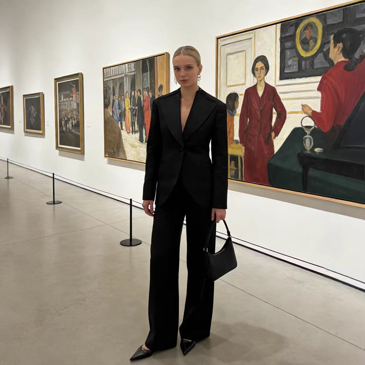 Women's Tailored Single-Button Blazer with Wide Shawl Collar and Narrow Silhouette Mune Fashion