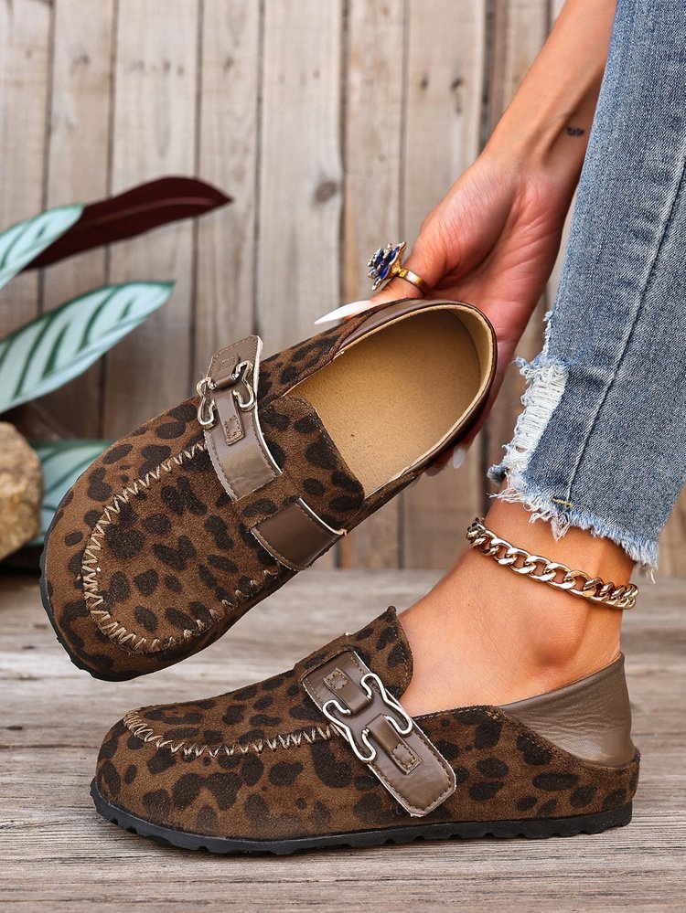 Damen Mokassin-Slipper aus Veloursleder mit dekorativer Metall-Schnalle Mune Fashion