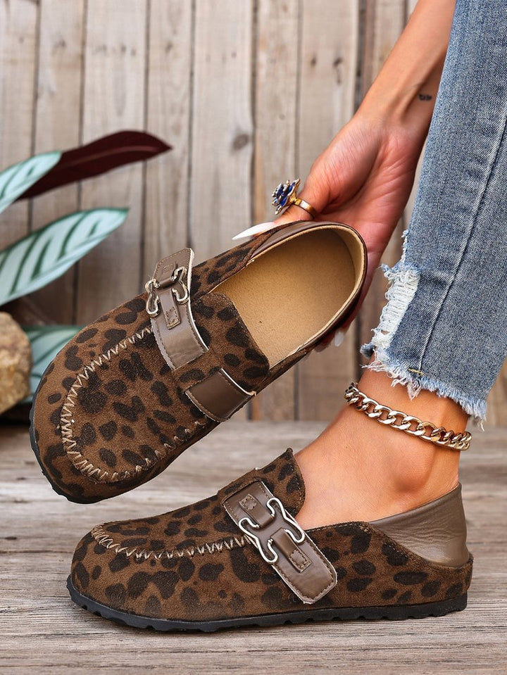Damen Mokassin-Slipper aus Veloursleder mit dekorativer Metall-Schnalle Mune Fashion