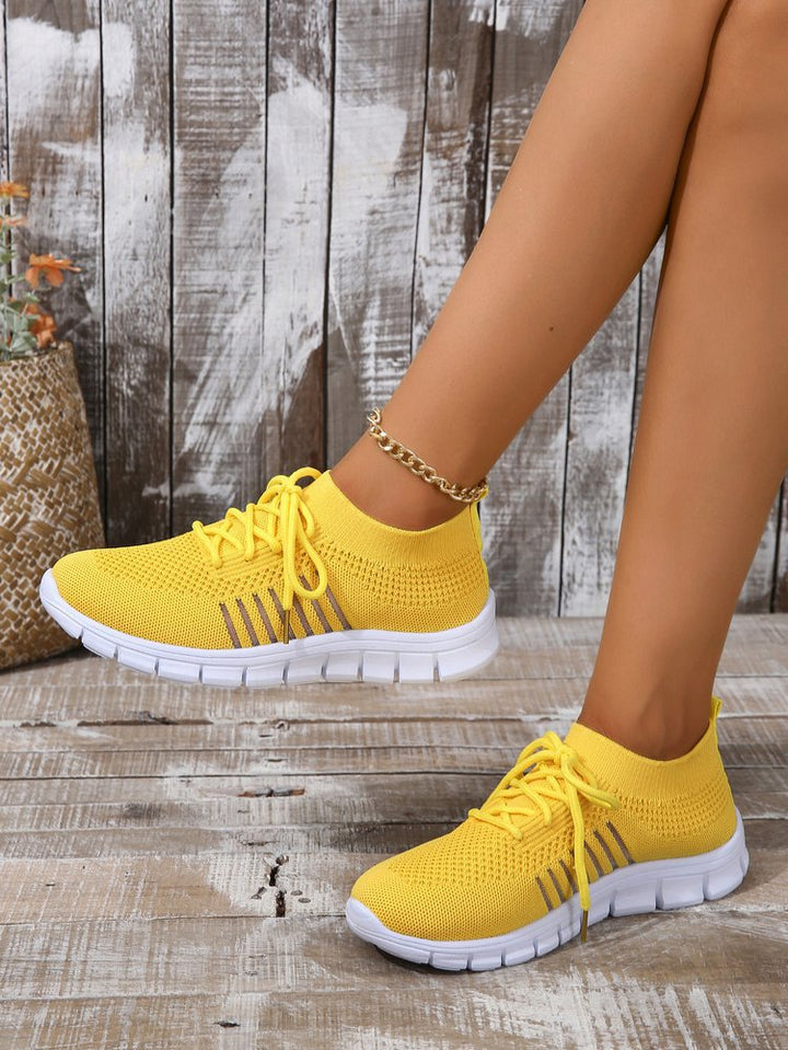 Women's  lightweight knitted sneaker slippers with sock-like shaft and flexible sole Mune Fashion