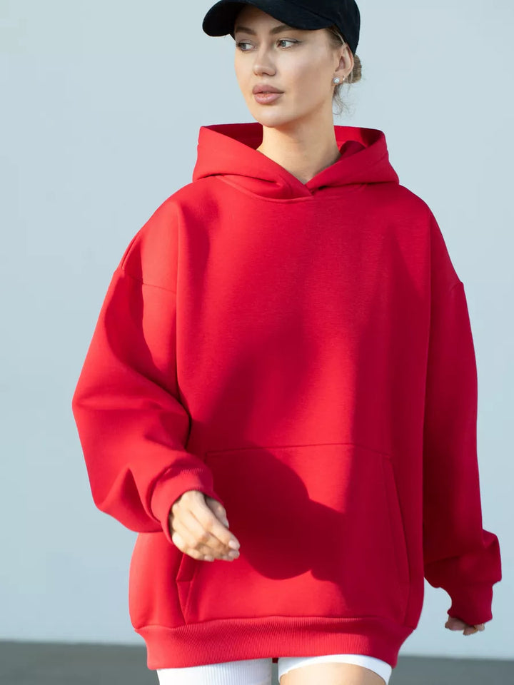Women's oversized hoodie with kangaroo pocket and dropped-shoulder cut Mune Fashion