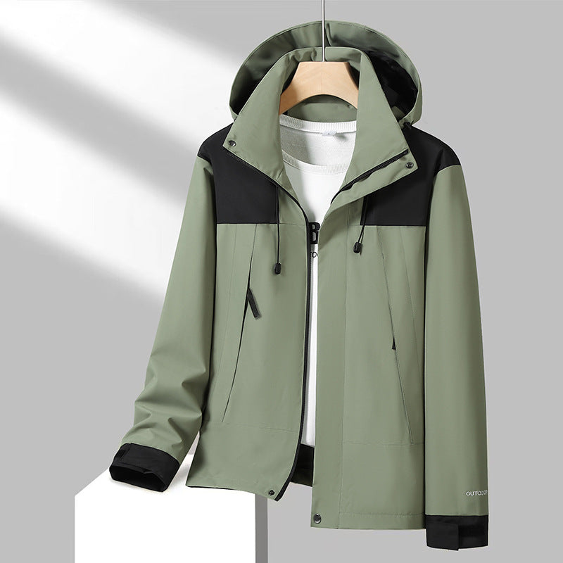 Men's Lightweight Softshell Jacket with Contrast Shoulder, Adjustable Hood and Water-Repellent Membrane Mune Fashion