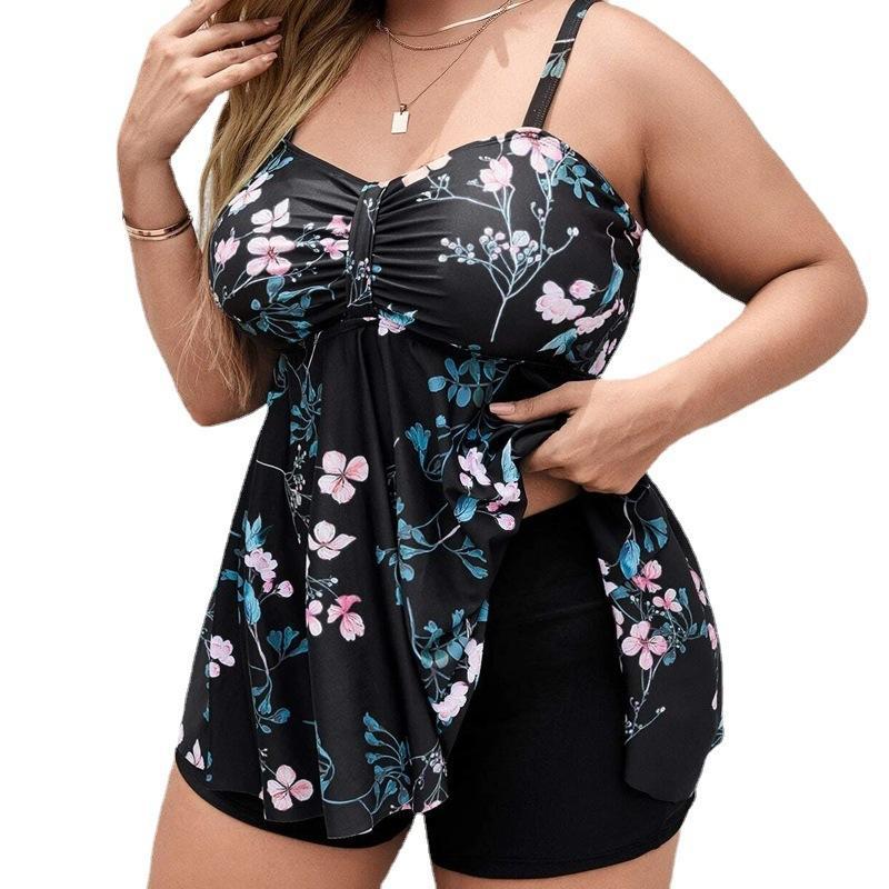 Ladies sporty tankini set with floral top and shorts Mune Fashion