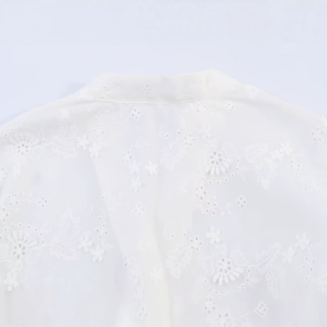 Women's Embroidered Cropped Blouse with Stand-up Collar, Cutwork Embroidery and Tailored Waist Mune Fashion