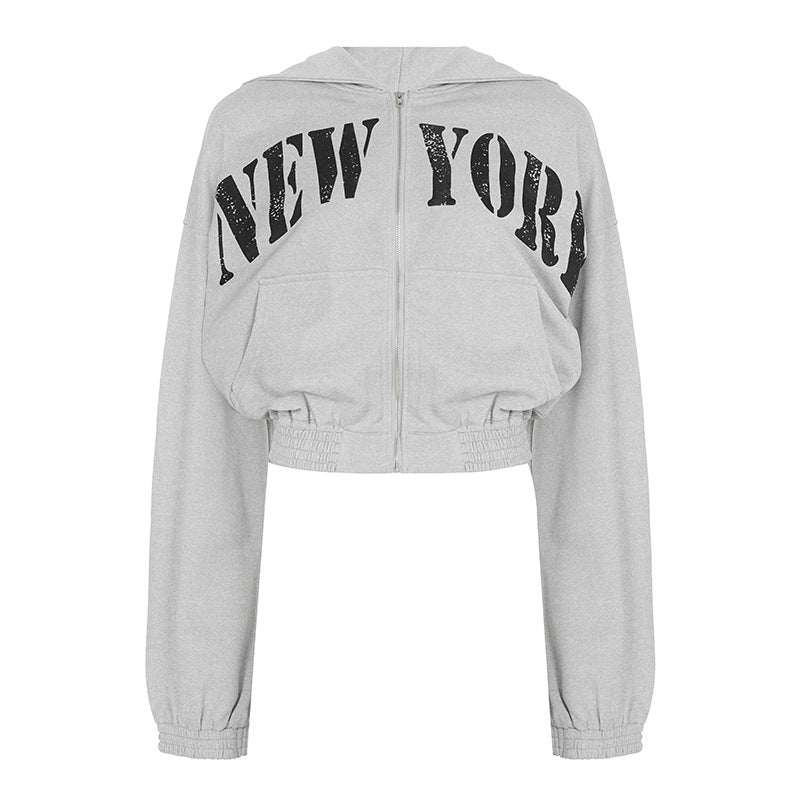 Women's Short Zip Hoodie with Kangaroo Pocket and Allover Heart Pattern Mune Fashion