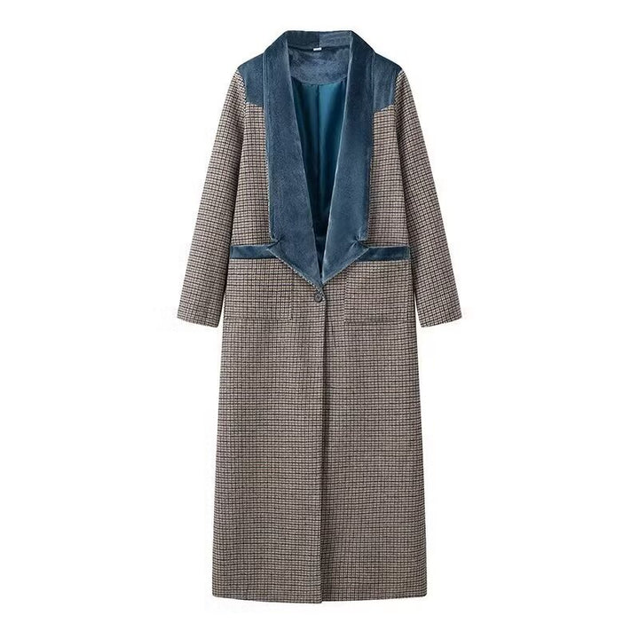 Women's long wool blend coat with velvet shawl collar and piped pockets Mune Fashion