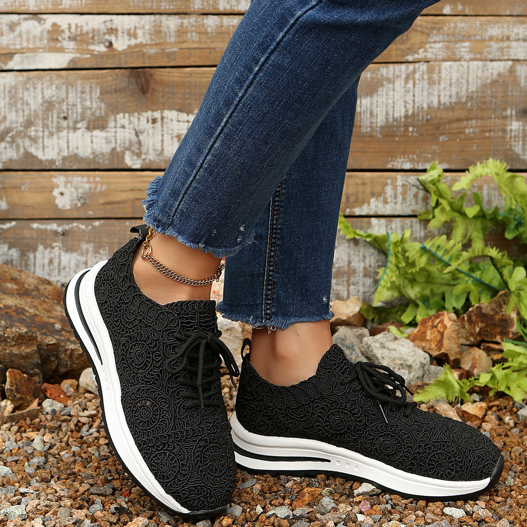 Women's knitted slip-on platform sneakers with breathable upper material and padded comfort insole Mune Fashion