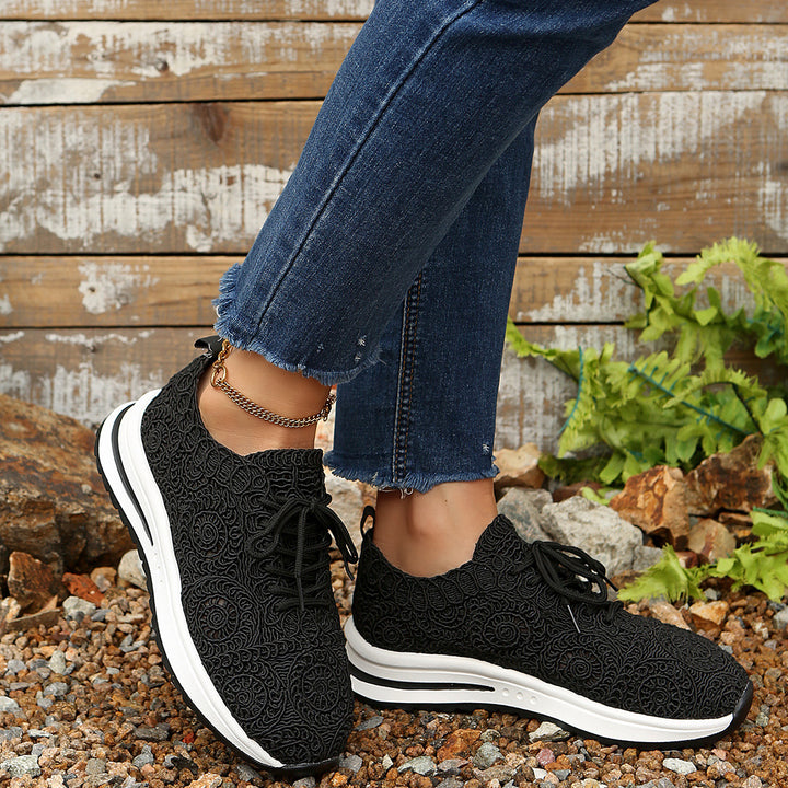 Women's knitted slip-on platform sneakers with breathable upper material and padded comfort insole Mune Fashion
