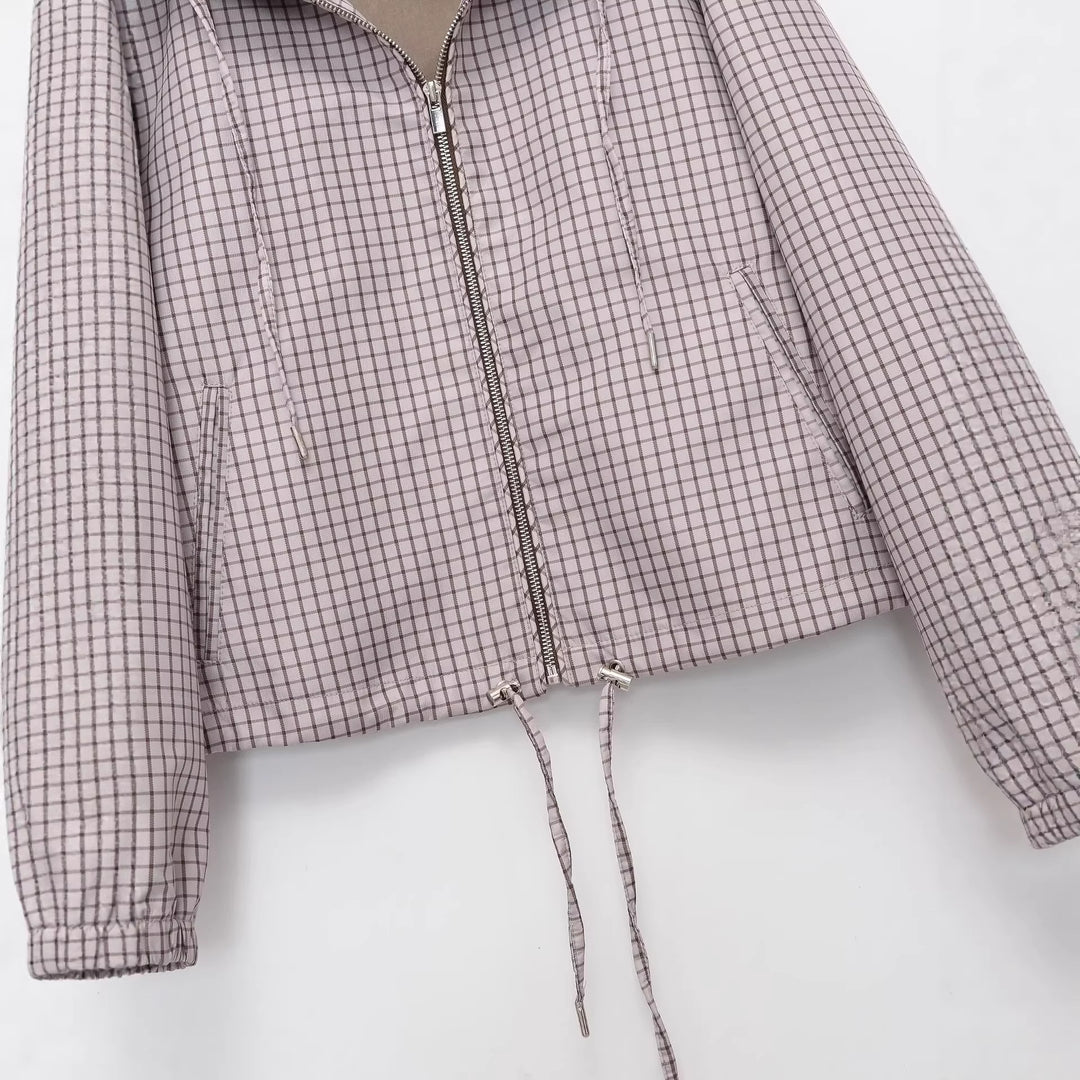 Women's short-cut hooded jacket with check quilted pattern, zipper and drawstring Mune Fashion