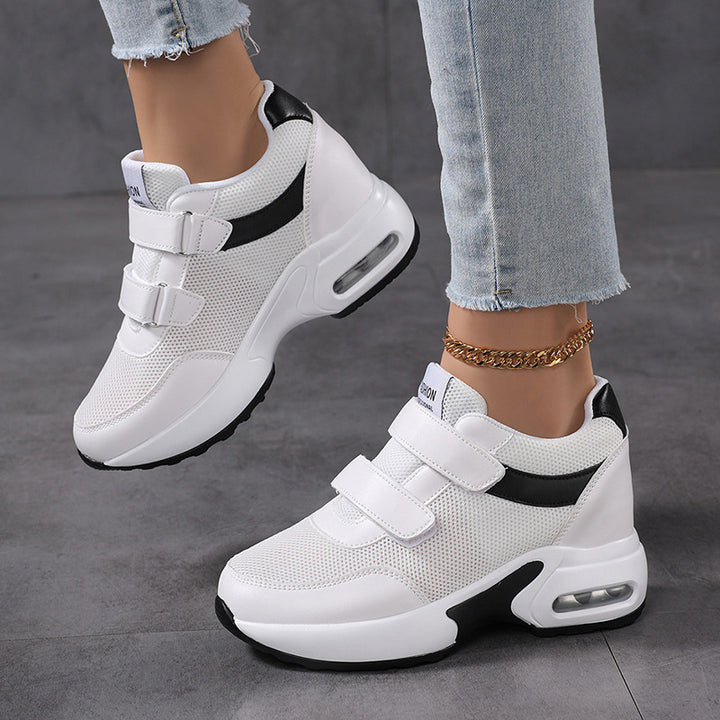 Women's sporty platform sneakers with Velcro closure and visible air-cushion sole made of breathable mesh Mune Fashion