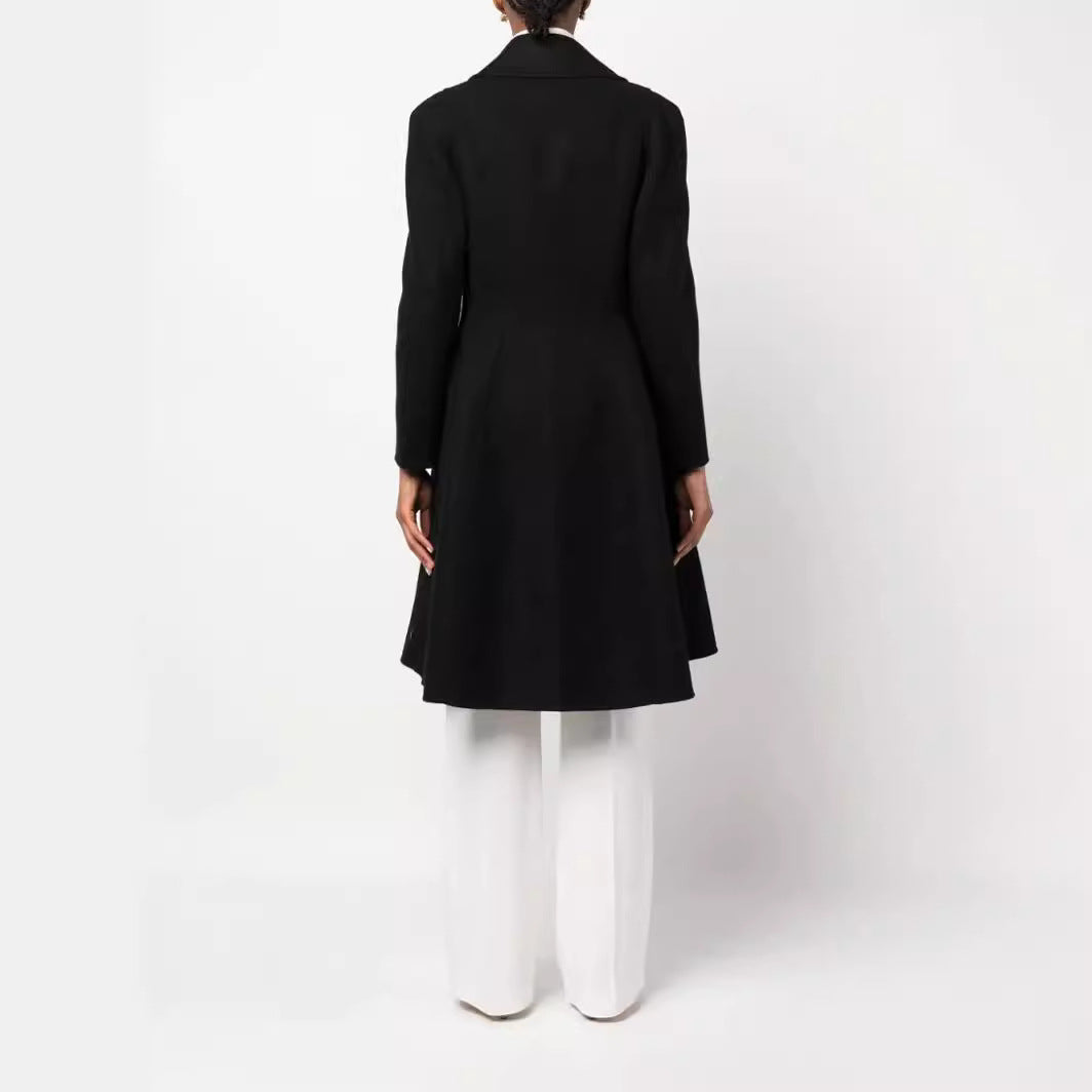 Ladies midi-length coat with tailored seam guidance, A-line and concealed double-button placket Mune Fashion