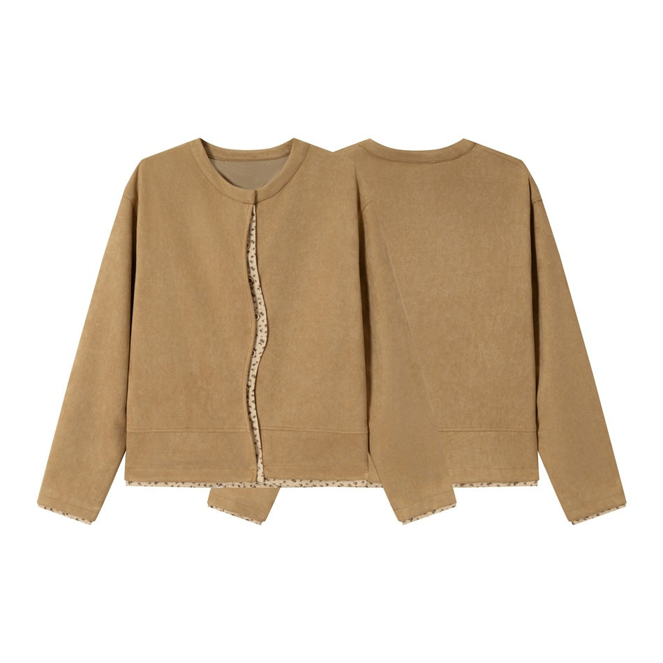 Women's short-cut suede-look blouson jacket with round neck, concealed button placket, and floral inner lining Mune Fashion