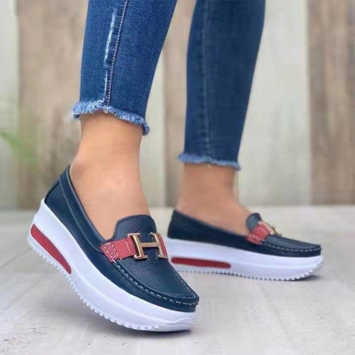 Women's platform loafer with air cushion and decorative buckle Mune Fashion