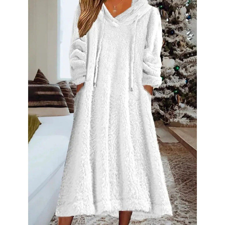 Ladies maxi dress made of teddy fleece with hood, V-neck and side pockets Mune Fashion