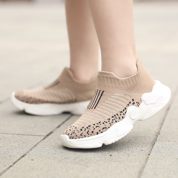 Ladies' breathable knitted sneakers with sock-like shaft and cushioning platform sole Mune Fashion