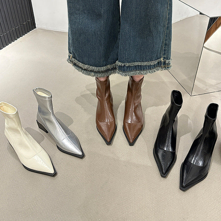 Ladies Elegant Ankle Boots with Pointed Toe and Block Heel Mune