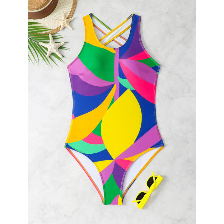 Women's Sporty Swimsuit with Modern Back Cut Mune Fashion