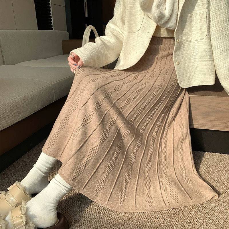 Women's Elegant Maxi Skirt with Textured Design Mune Fashion