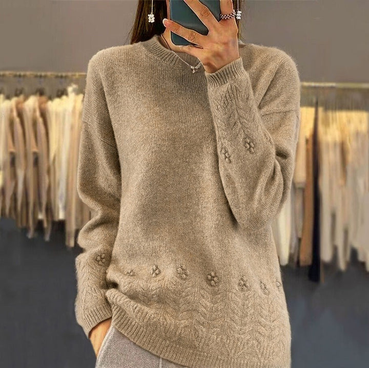 Ladies nan cozy oversized cashmere blend sweater with cable pattern and pearl application Mune Fashion