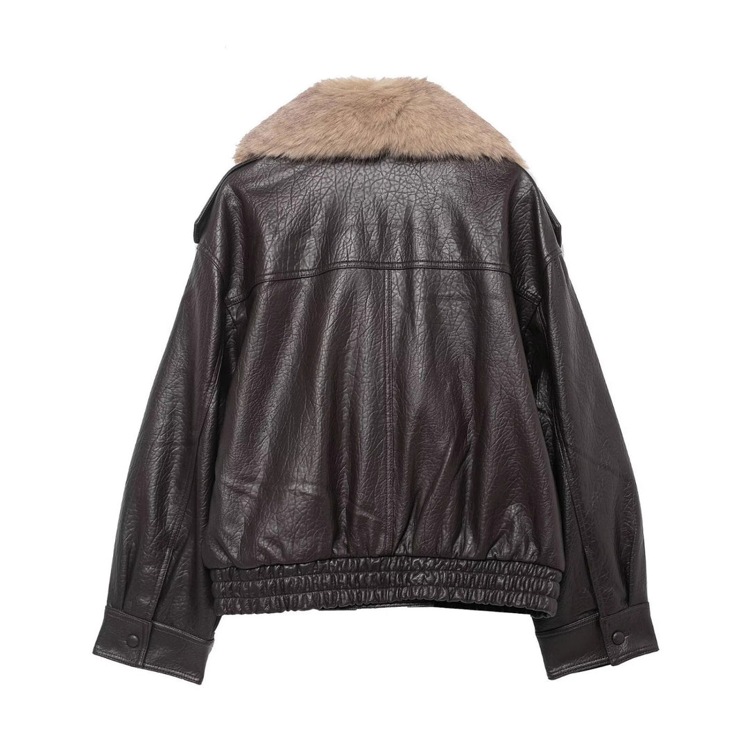 Women short-cut leather imitation bomber jacket with voluminous fur collar Mune Fashion
