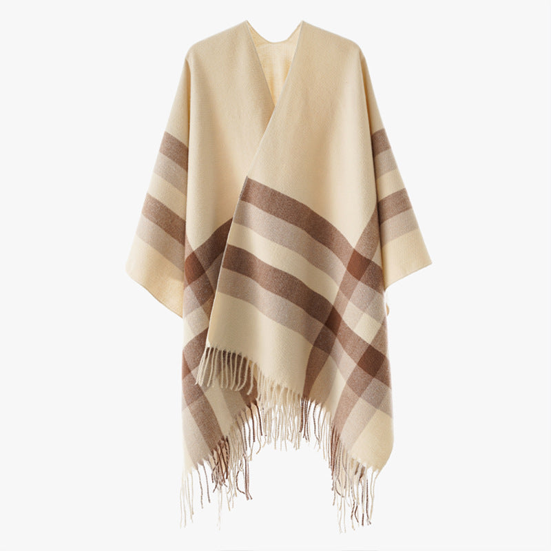 Women's wool blend cape poncho in oversized kimono with check pattern and fringe hem Mune Fashion