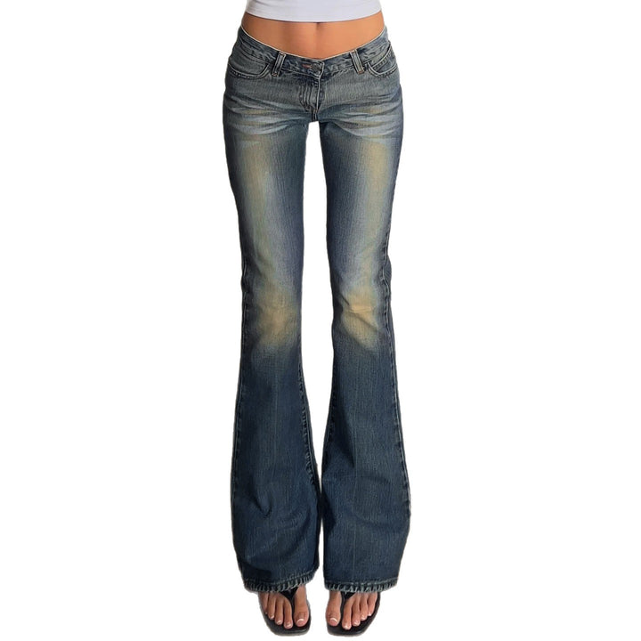 Ladies flared jeans with used effect, whiskering and flared leg Mune Fashion