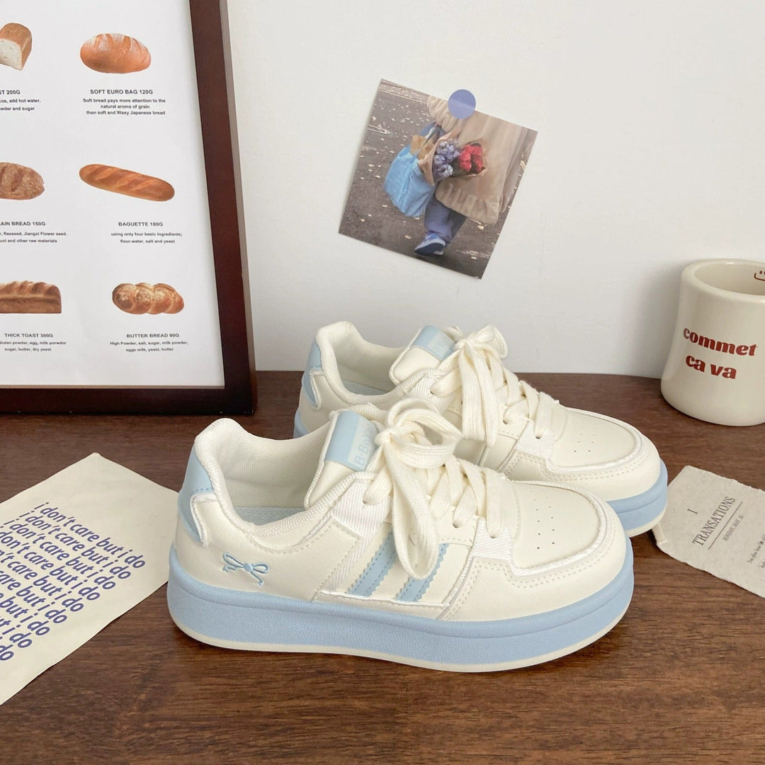 Women's sneakers with comfortable platform and stylish accents Mune Fashion