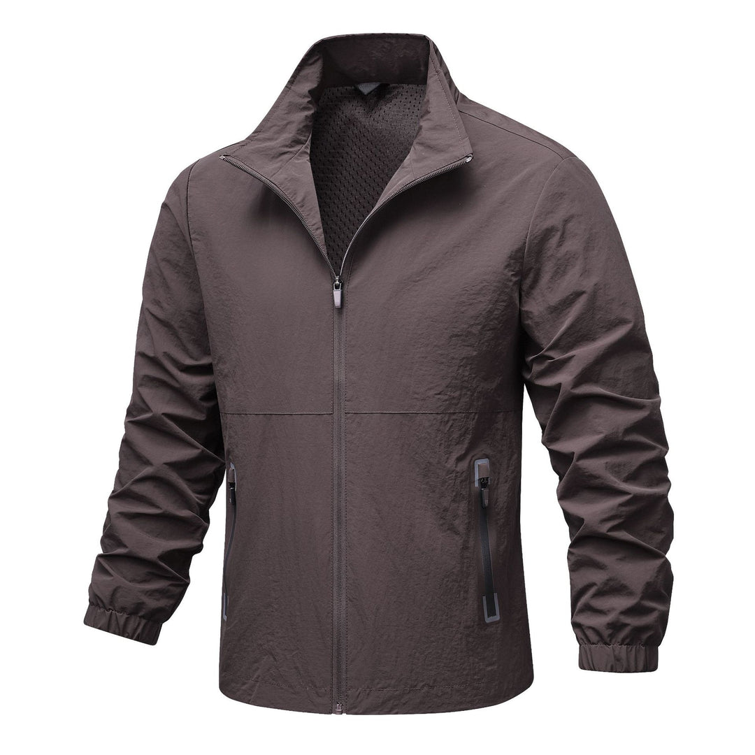 Men's lightweight technical windbreaker with mesh lining, high stand-up collar and zippered pockets Mune Fashion