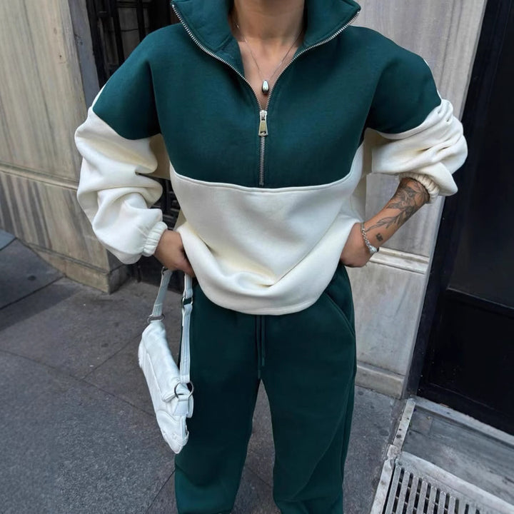 Women's Oversized Two-Tone Half-Zip Loungewear Set with Stand Collar and Wide Palazzo Jogger Mune Fashion
