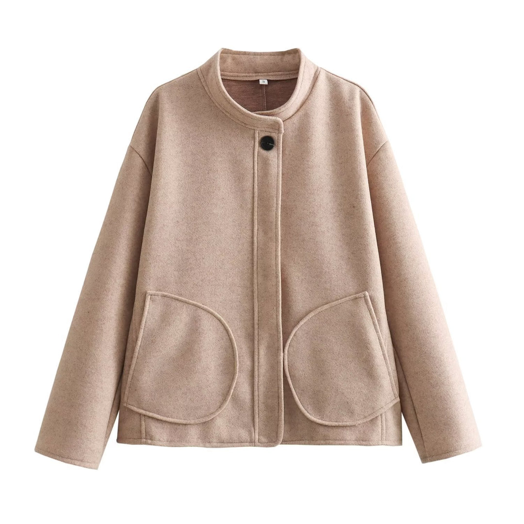 Ladies' short jacket in wool blend with round neck, oversized fit and large patch pockets Mune Fashion