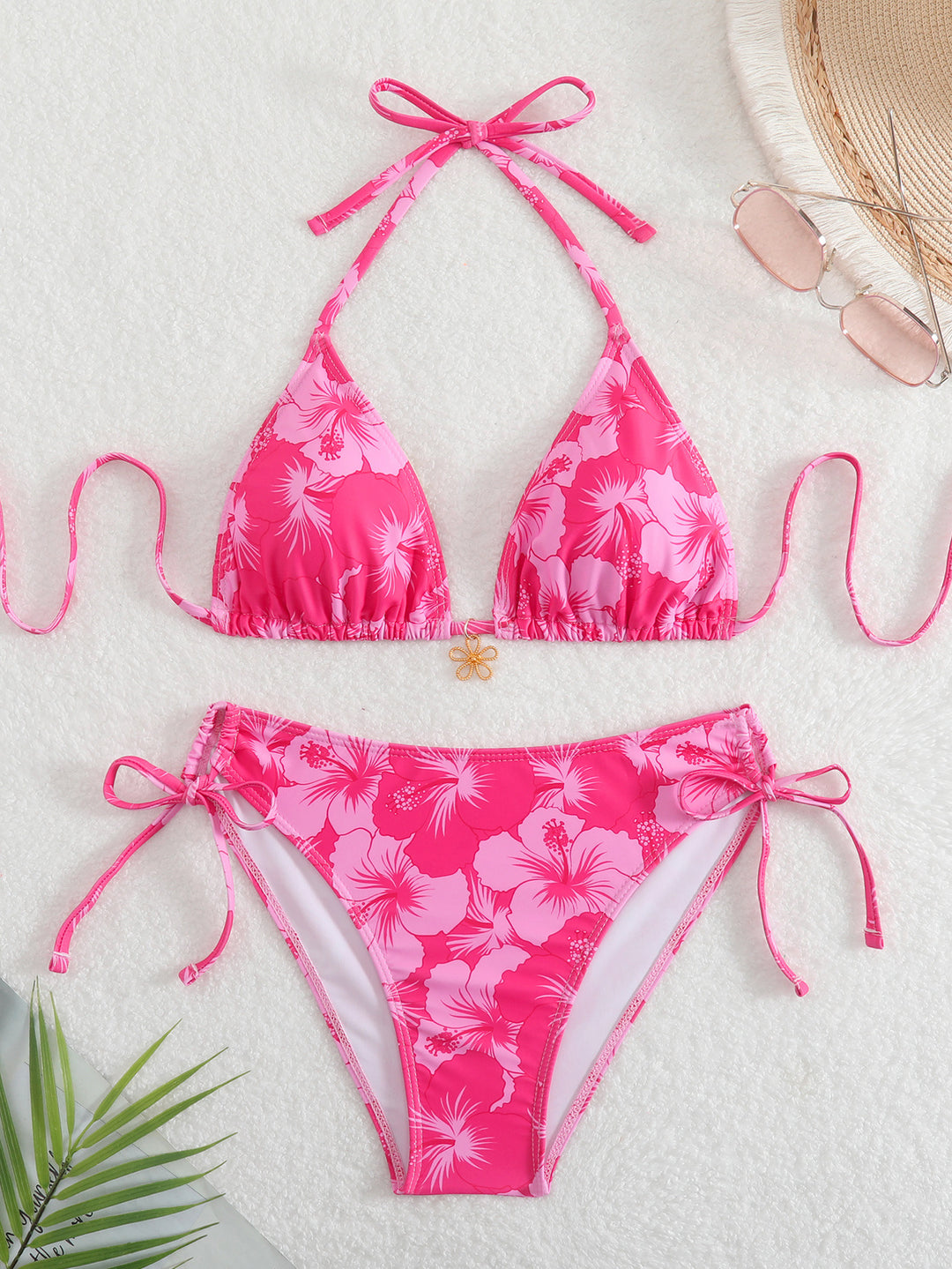 Women's triangle bikini with playful floral details Mune Fashion