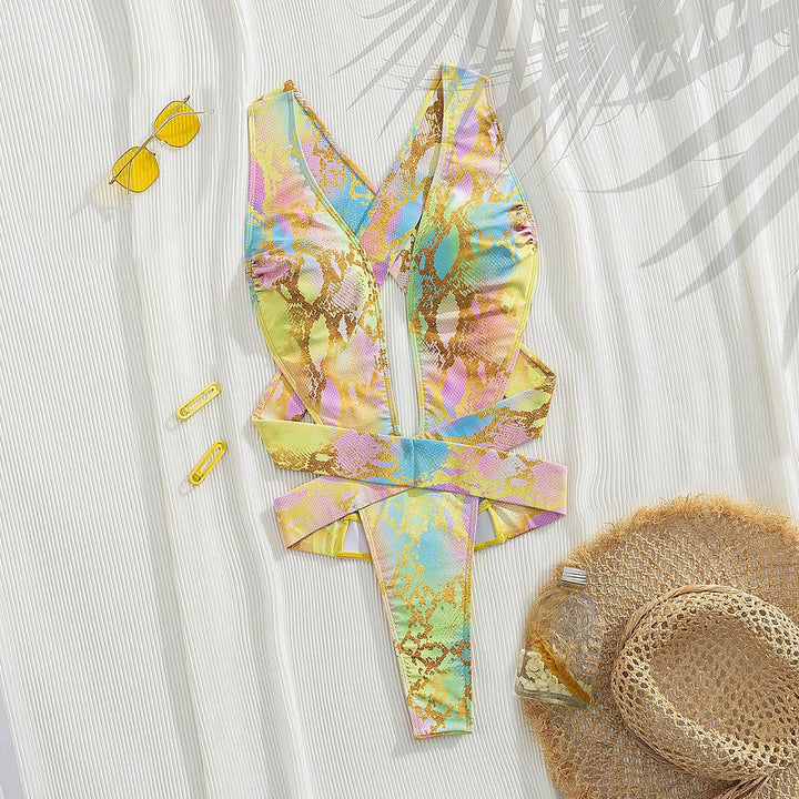 Ladies swimsuit with refined cut Mune Fashion