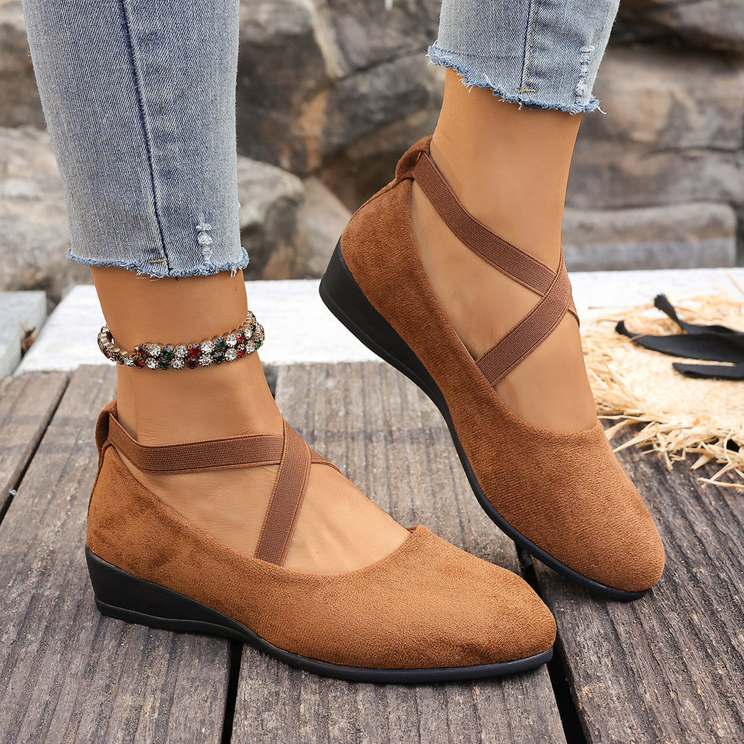 Ladies' wedge ballet flats with crisscross elastic straps and soft memory footbed Mune Fashion