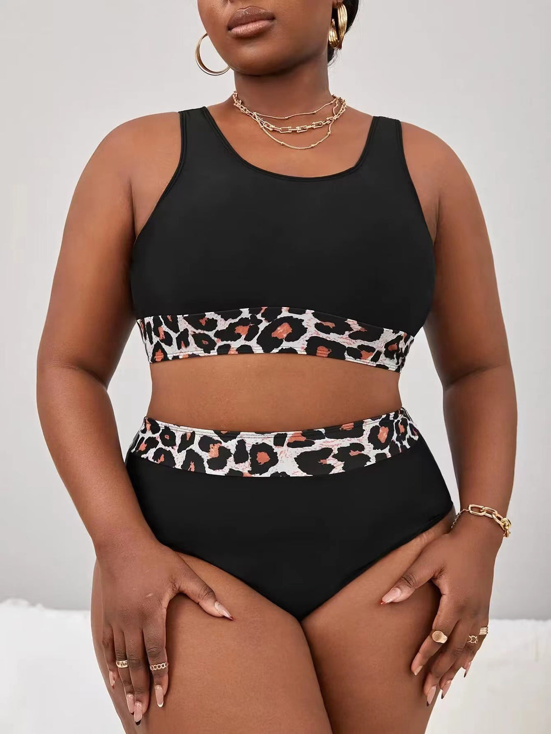 Ladies sporty high-cut bikini with leopard print Mune Fashion