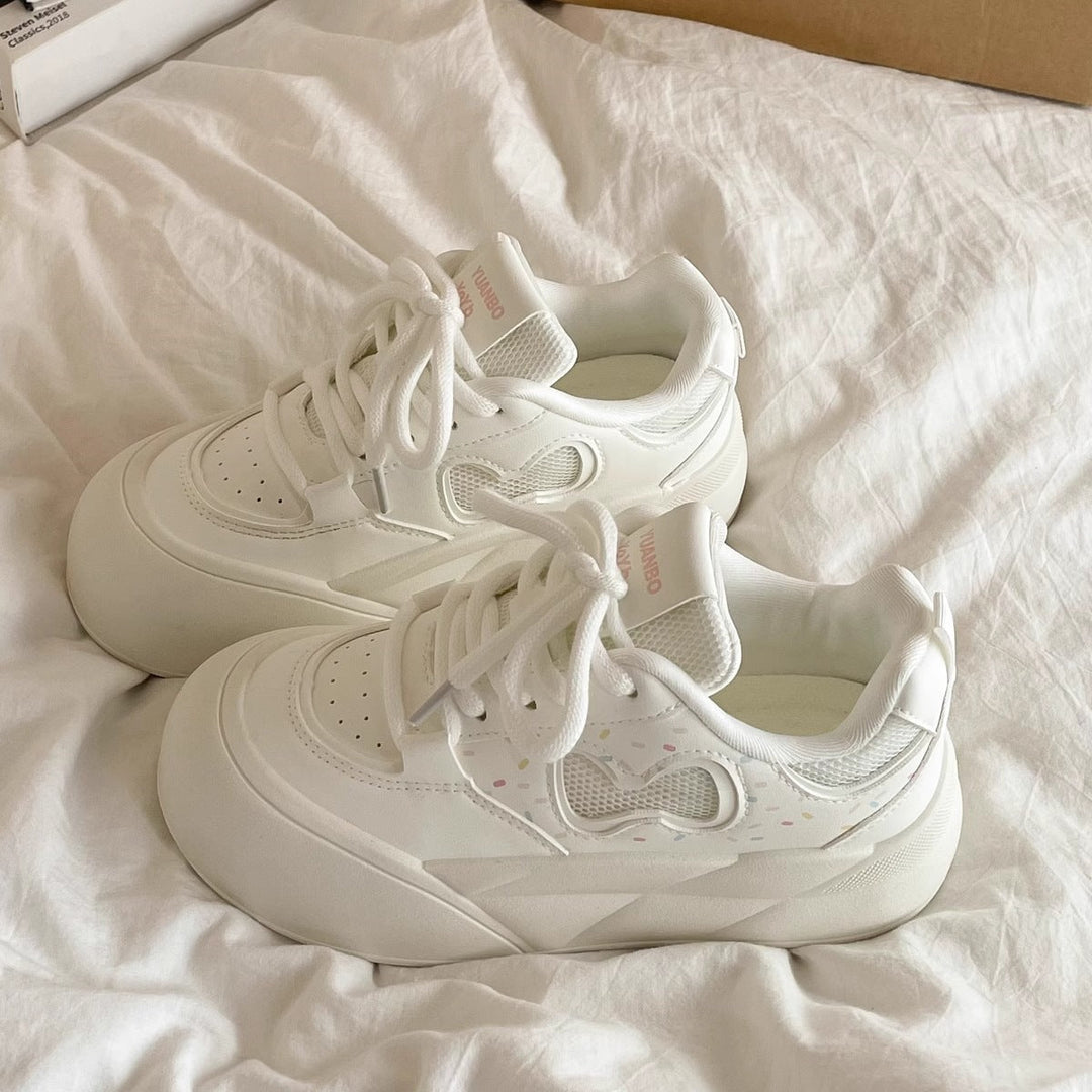Women Sporty Sneakers with Oversized Sole Profile and Breathable Inserts Mune Fashion