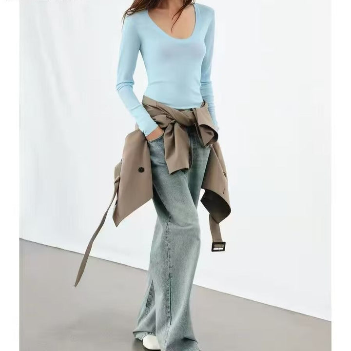 Women's fine knit pullover with deep U-neck and narrow silhouette Mune Fashion