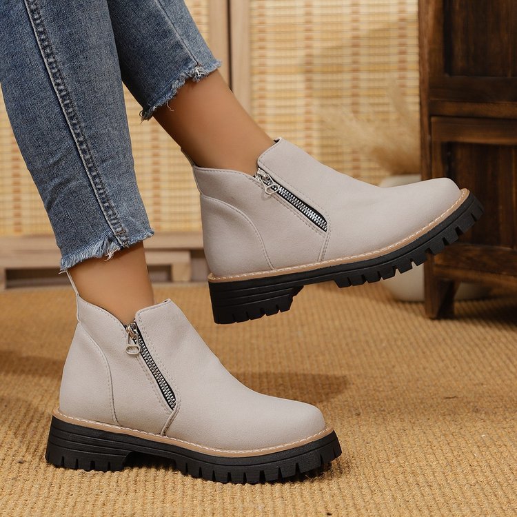 Women's Warm Chelsea-Inspired Ankle Boot with Side Zipper and Chunky Sole Mune Fashion
