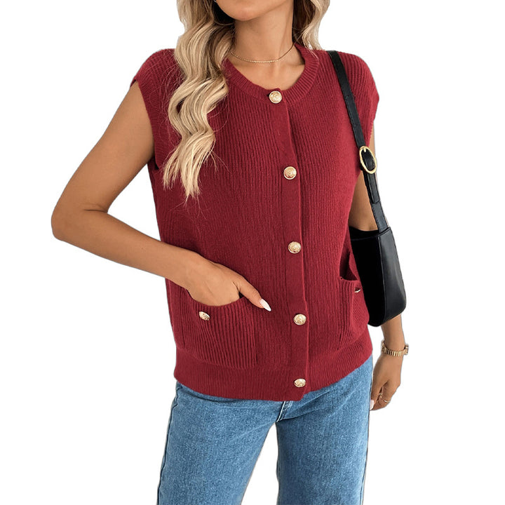 Women's sleeveless knitted vest with decorative button placket, patch pockets & ribbed texture Mune Fashion