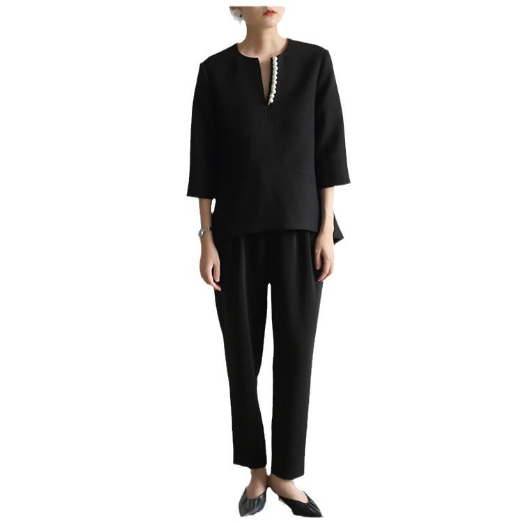 Women's Elegant Blouse with Pearl Details Mune Fashion