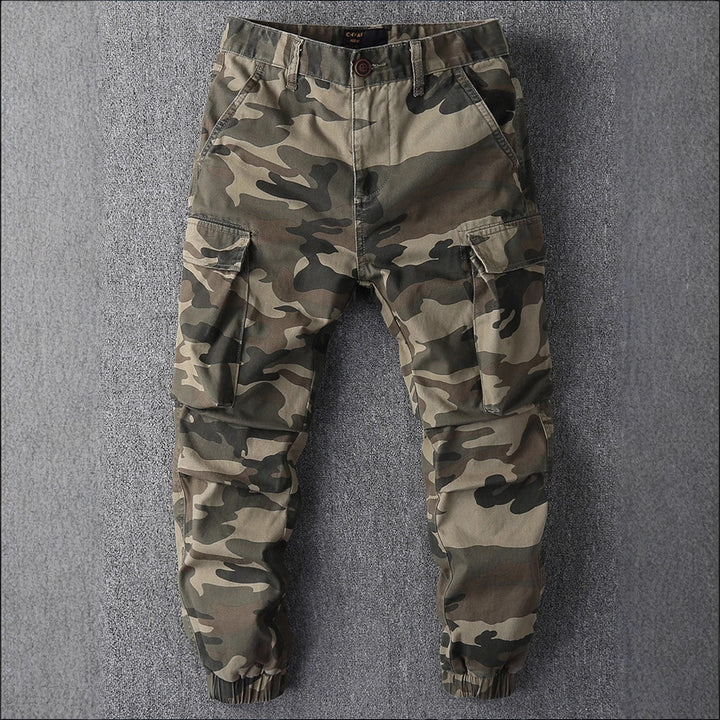 Men's cargo pants in military style with elastic cuffs and multiple pockets Mune Fashion
