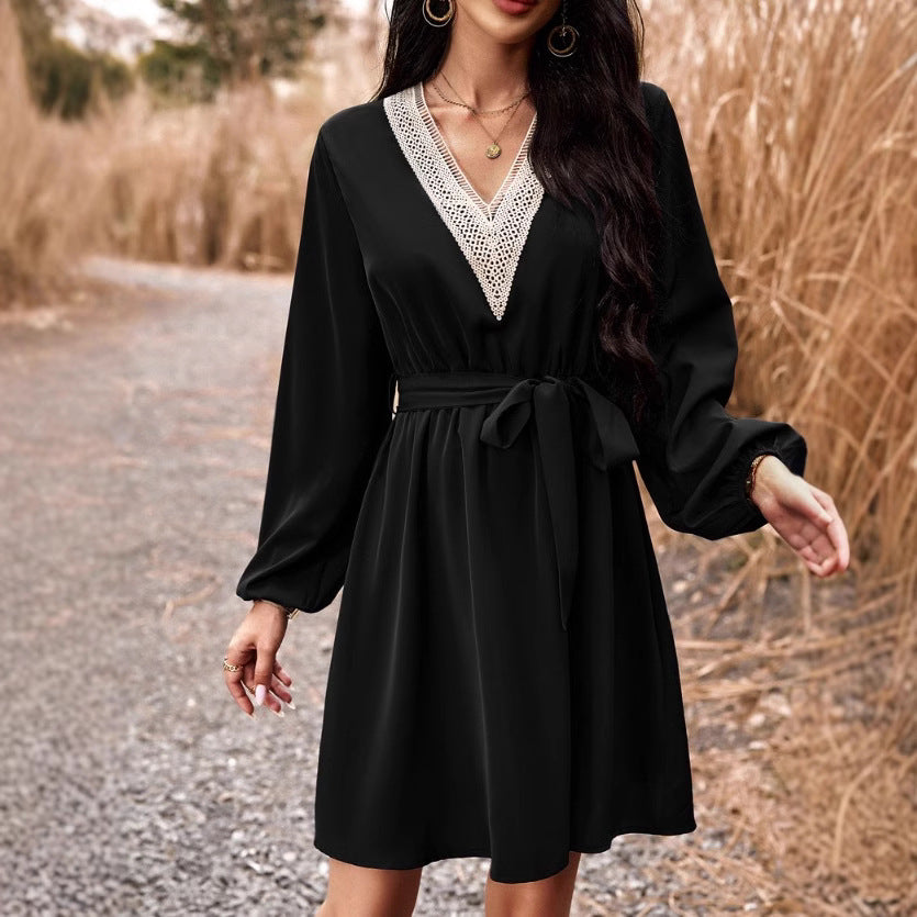 Ladies knee-length V-neck dress with crochet lace insert, tie belt andlight balloon sleeves Mune Fashion