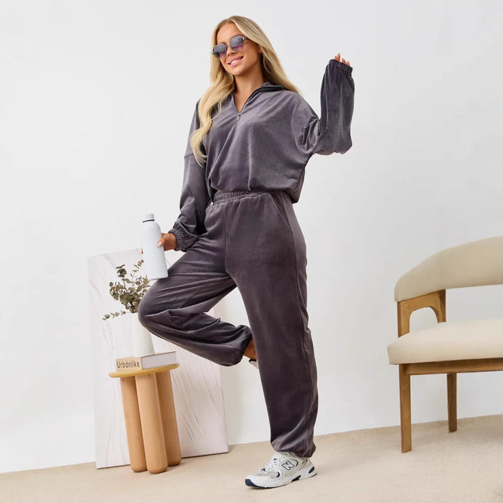 Women's velvety two-piece lounge set with hooded half-zip and elastic waistband pants Mune Fashion