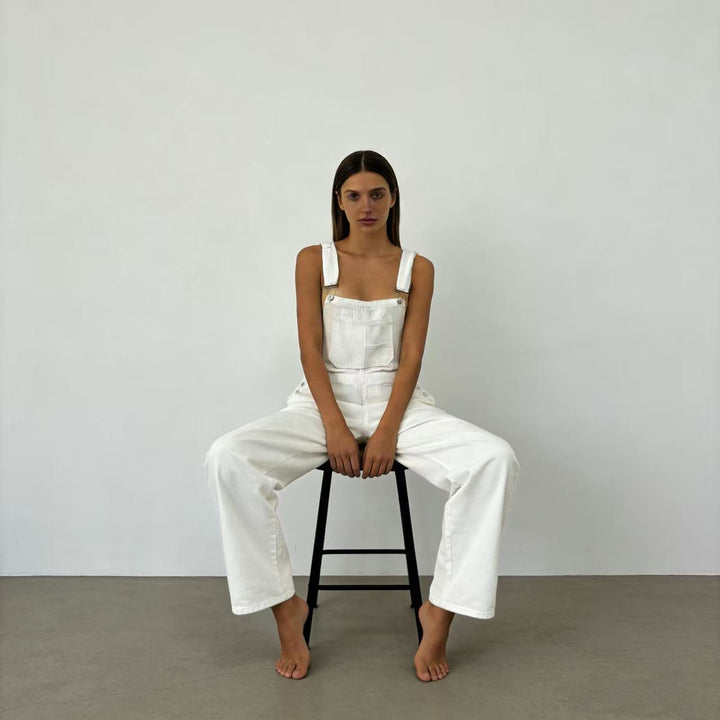 Ladies denim overall with wide leg, adjustable straps and flap pocket Mune Fashion
